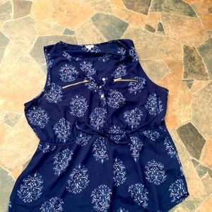 Ladies sleeveless top